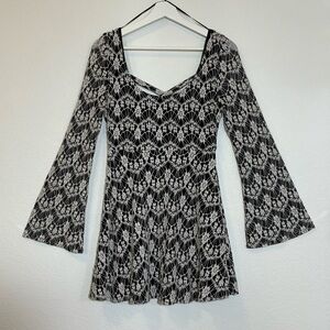 Elegant Black and White Lace Long Sleeve Dress